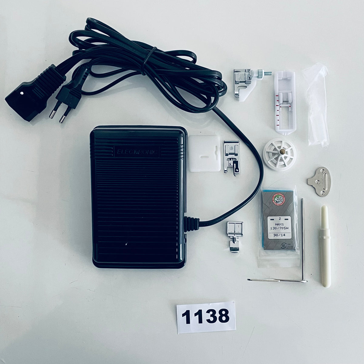 Máquina de Coser Toyota Super Jeans J15 (Segunda Selección N1138)