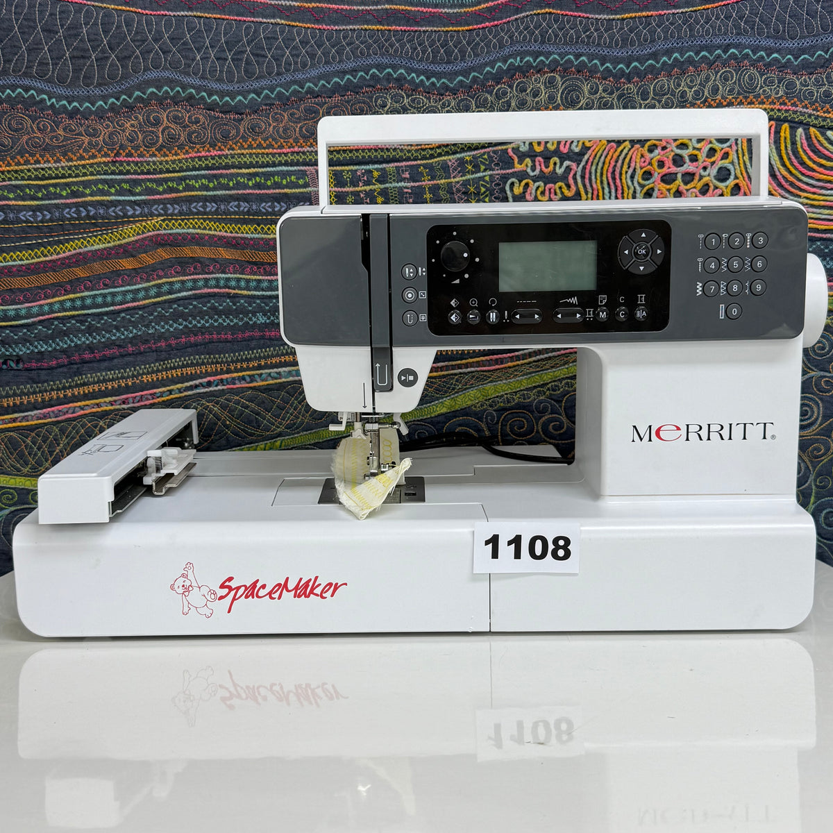 Máquina de coser y Bordar Merritt H43-BX (Segunda Selección N1108)