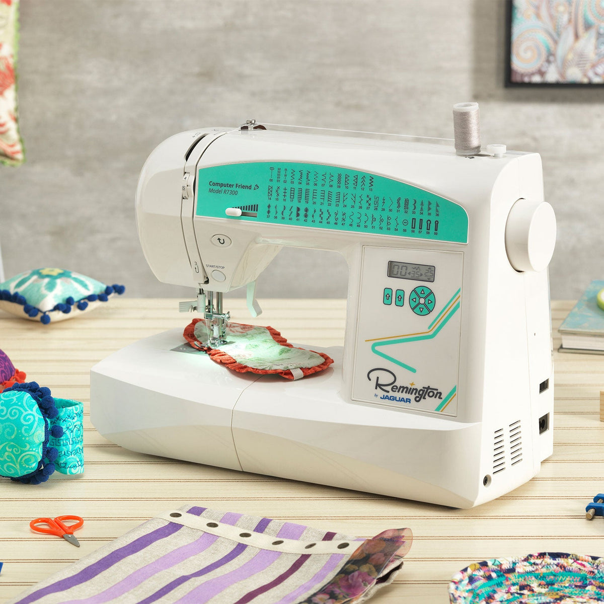 Máquina de Coser Remington R7300 Computarizada