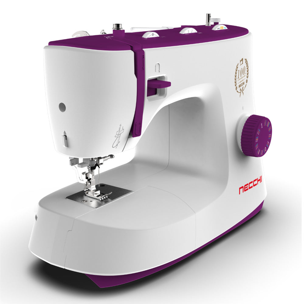 Máquina de coser Necchi K132A